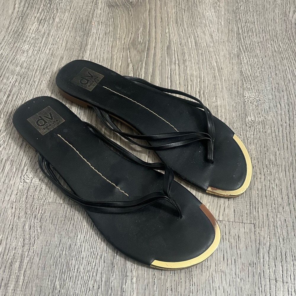 DV by Dolce Vita Black Sandals